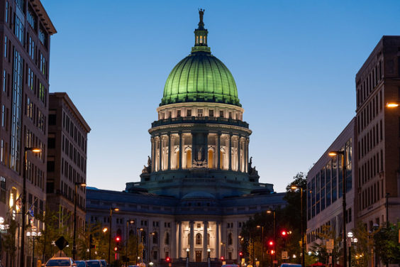 American: Los Angeles – Madison, Wisconsin (and vice versa). $82 (Basic Economy) / $152 (Regular Economy). Roundtrip, including all Taxes