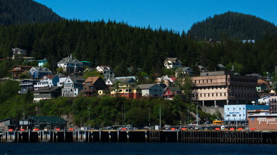 Delta: New York – Ketchikan, Alaska (and vice versa). $176 (Basic Economy) / $246 (Regular Economy). Roundtrip, including all Taxes